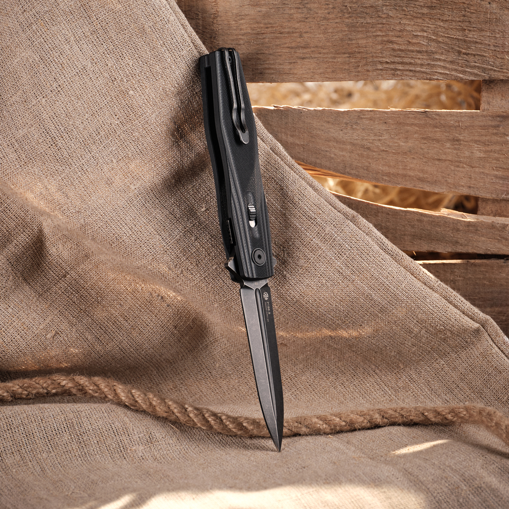 Нож складной туристический Ruike P188-B, (9.1 см) D2 / G10 черный